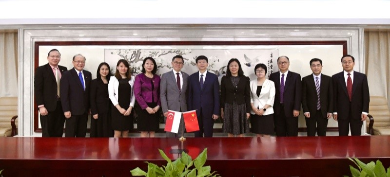 Li-Li-meets-with-CEO...